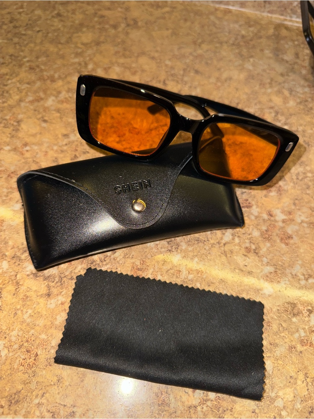 SHEIN Women’s Square Sunglasses Black Plastic Frame Orange Tinted Lenses Case